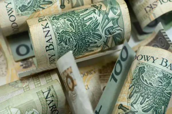 Świadczenie rodzicielskie - 1000 zł dla rodziców. Kto dostanie?